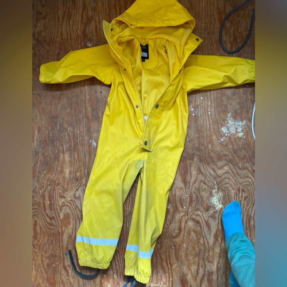 Yellow Hooded Rain Suit Swedish Kuling brand 92-98 4T